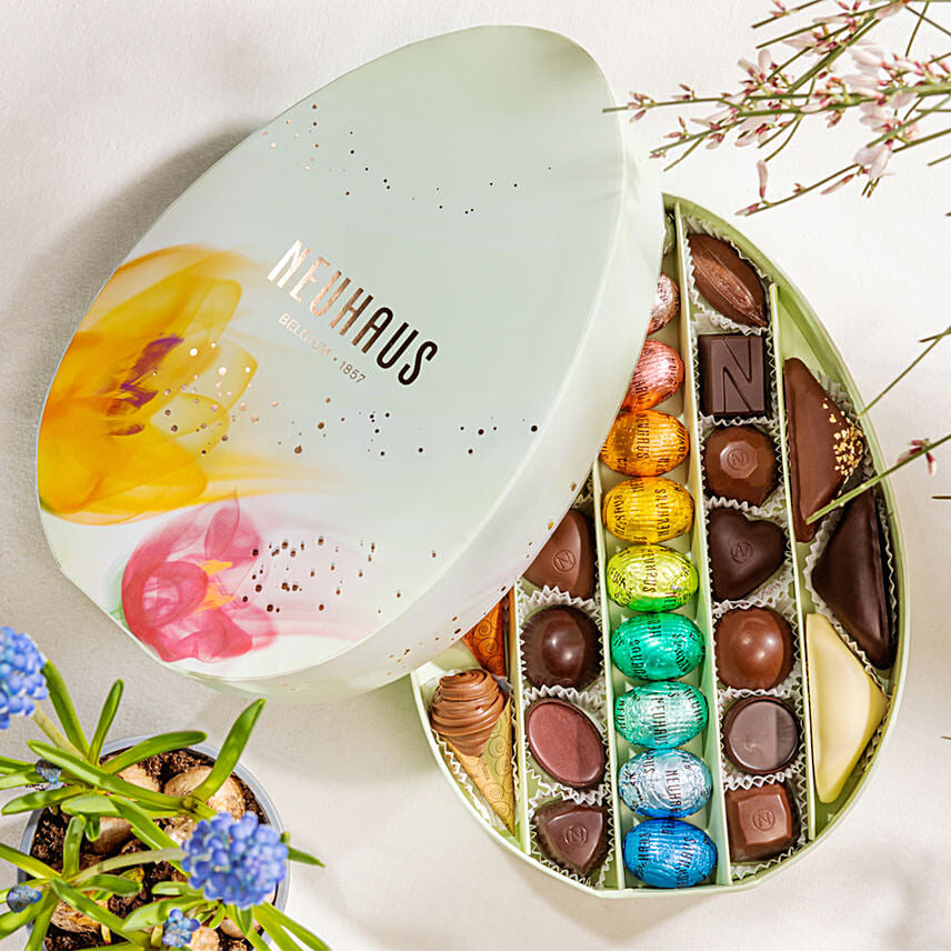 Big Easter Egg 30 Chocolates: Easter Chocolates