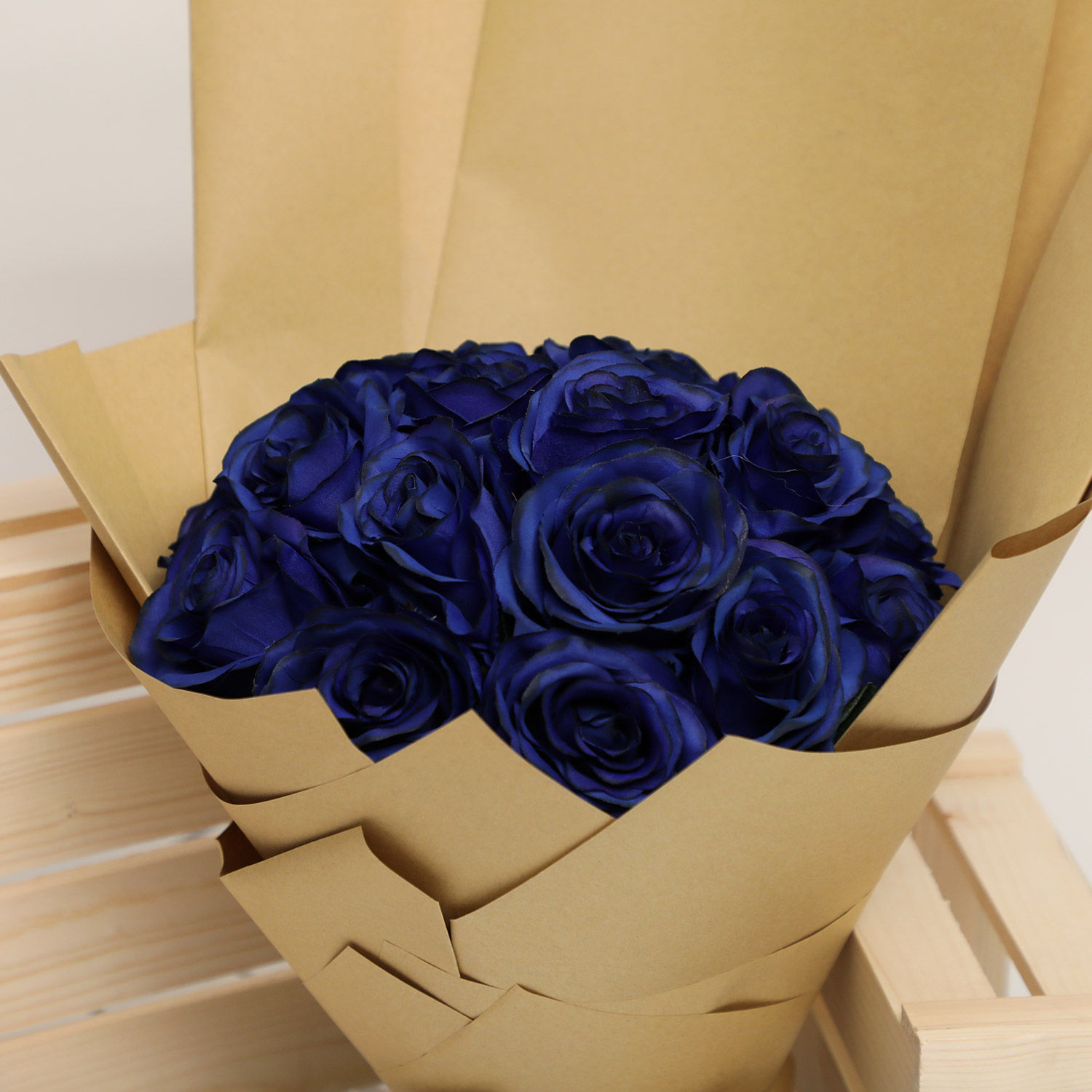 Online Lovely Artificial Blue Roses Bouquet Gift Delivery in UAE FNP